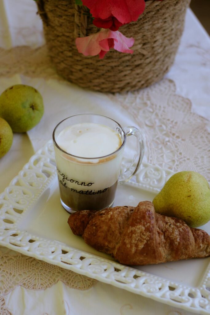 Ontbijt en koffie
